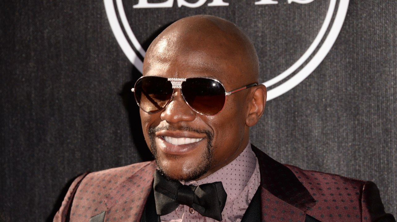 Floyd Mayweather Hangs with 50 Cent's Son, Posts Pic