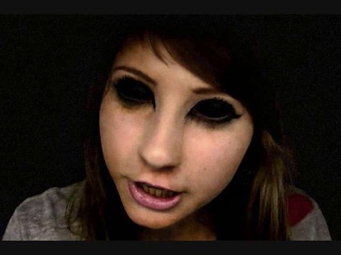 Chilling Black Eyed Child Ghost haunts Town even in Daylight