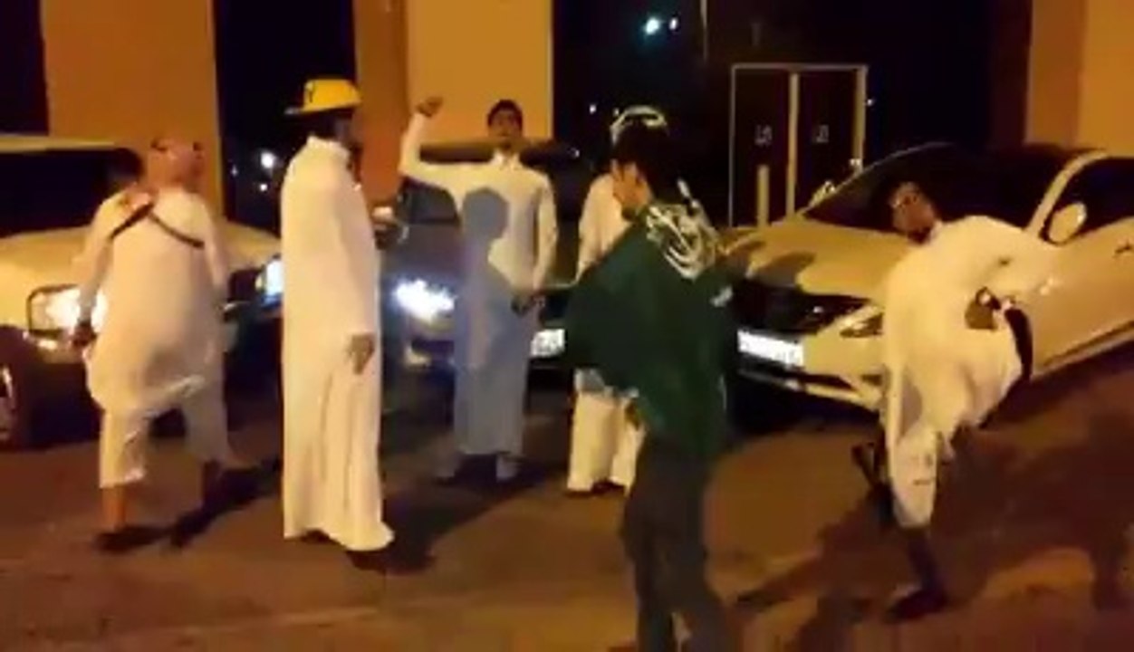 Go nawaz Go message from Saudia Arabia