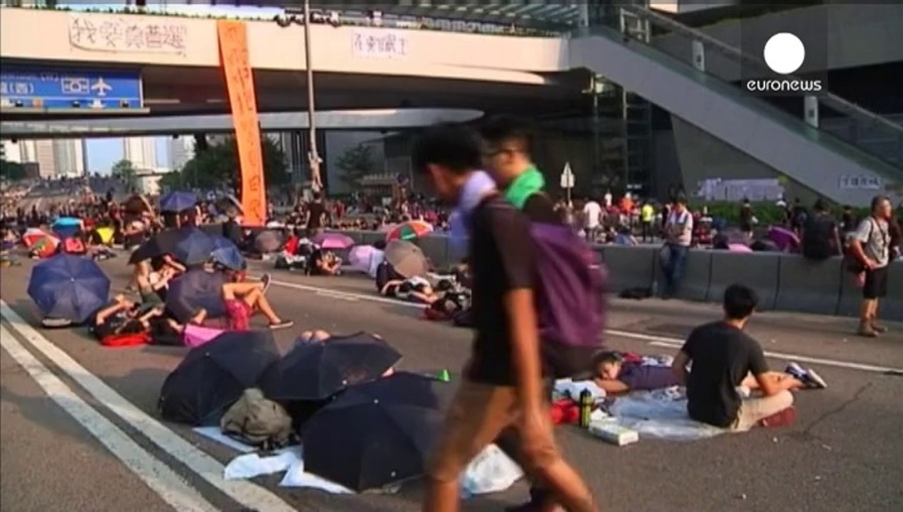В Гонконге из-за протестов отменили праздничный салют