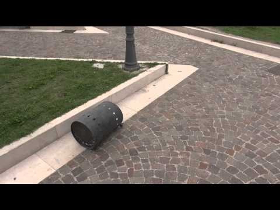 Gricignano (CE) - La villa comunale nel mirino dei vandali (28.09.14)