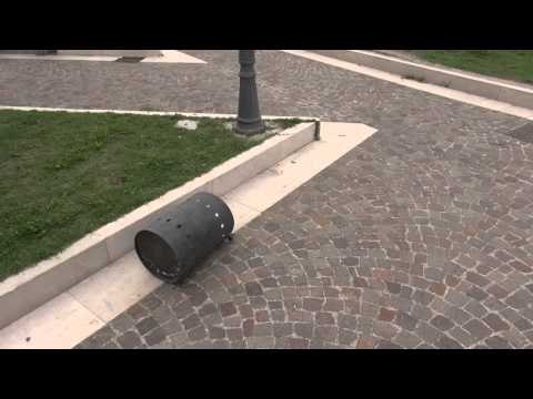 Gricignano (CE) - La villa comunale nel mirino dei vandali (28.09.14)