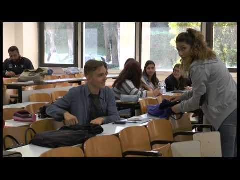 Napoli - Il ministro Lorenzin sugli stili di vita in Campania -1- (29.09.14)