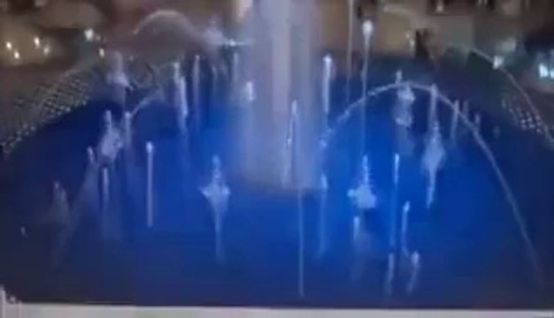 Amazing water fountain!!Great Technology Fayyaz Shah