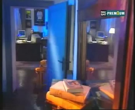 Blu Notte - La Bottiglia di Rosolio - Clotilde Fossati (Milano)