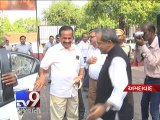 Gowda at Sabarmati railway station for inspection,Ordered suspension over lacunae in cleanliness-Tv9