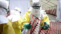 فيروس ايبولا يدفع ليبيريا الى شفير الفوضى