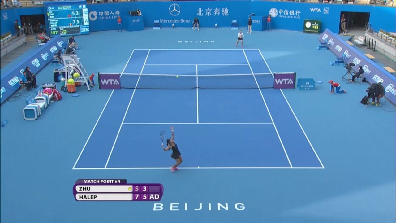 Peking: Halep mit Kampf gegen die Mini-Krise