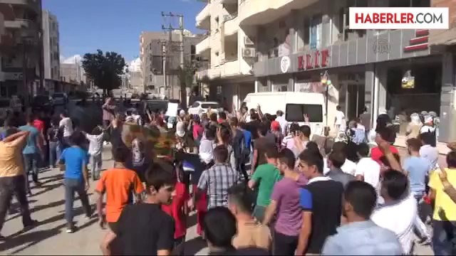 Mardin'de Işid'i Protesto Yürüyüşünde Olay Çıktı