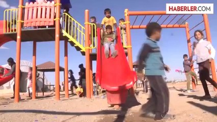 Türkiye'ye Sığınan Suriyeli Kürtler - Battaniye Yardımı