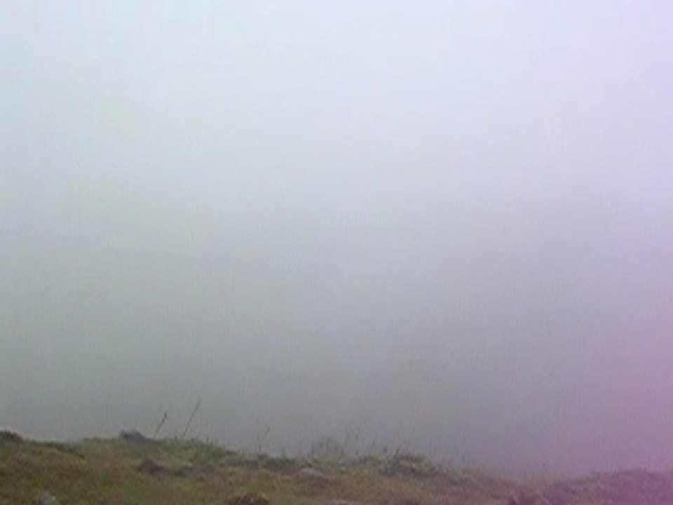 Emanations acides à la Soufrière