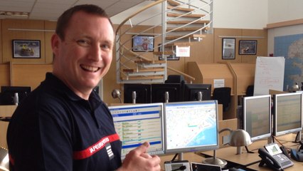 Le centre de traitement de l'alerte par le commandant David Giret