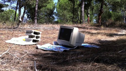 Trocar Fusiveis a um monitor CRT