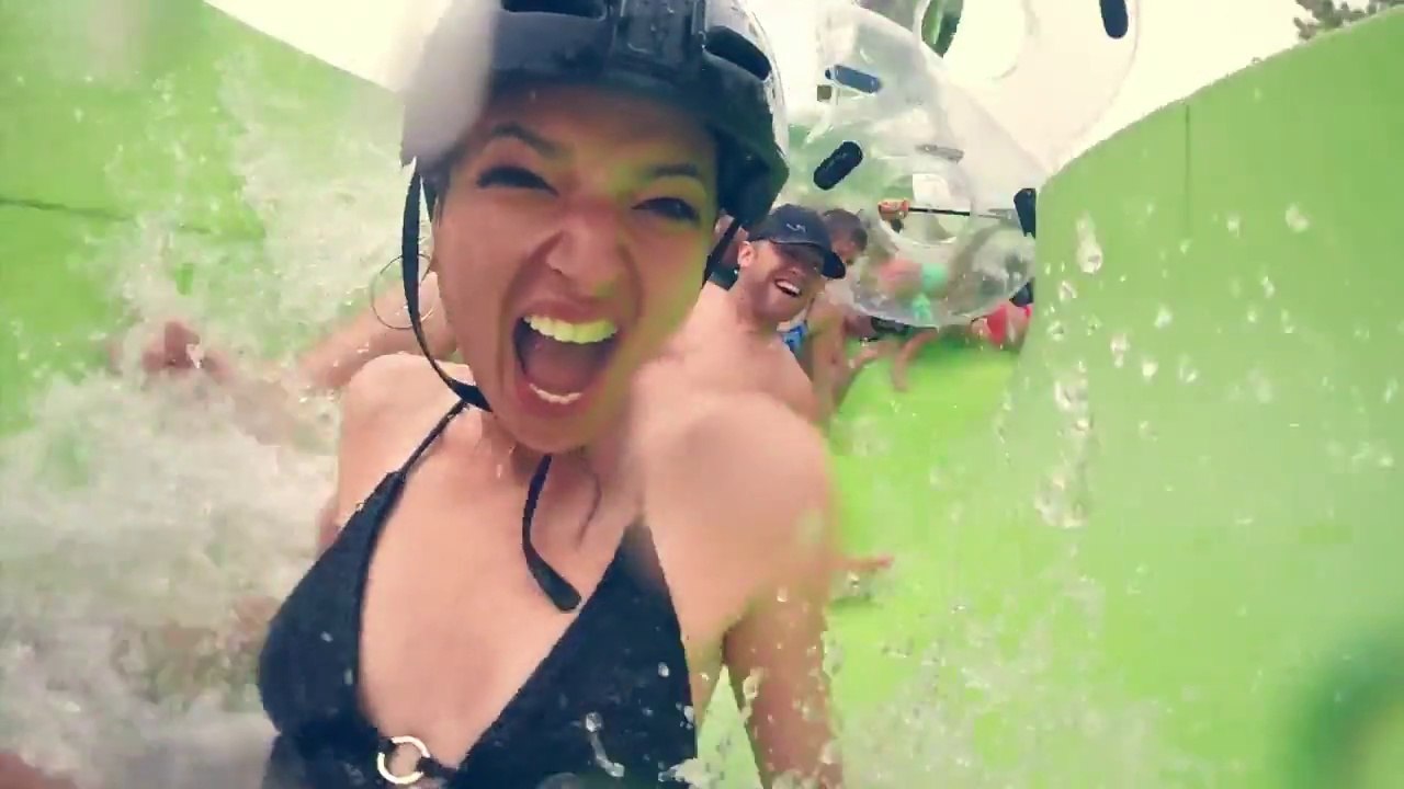 Descendre des toboggan en vélo!