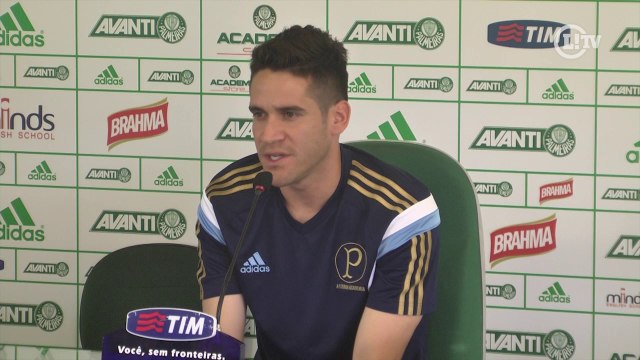 Marcelo Oliveira 'defende' Valdivia de recentes polêmicas no Palmeiras