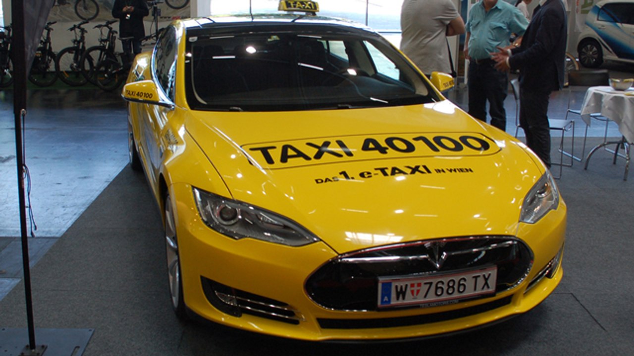 Tesla Model S Taxi For Vienna !