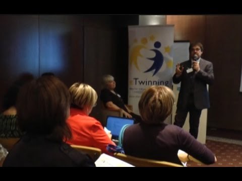 Napoli - Conferenza nazionale eTwinning sui gemellaggi elettronici europei (30.09.14)