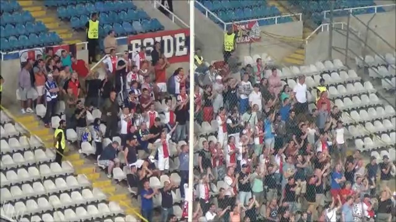 ΑΠΟΕΛ-Αγιαξ-είσοδος Αγιαξ προθέρμανση