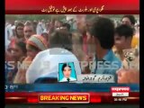 PML-N supporters bash those chanting 'go Nawaz go' in Wazirabad