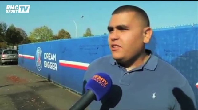 Football / Les supporters présent au camp des loges ont rencontré les joueurs du PSG - 01/10