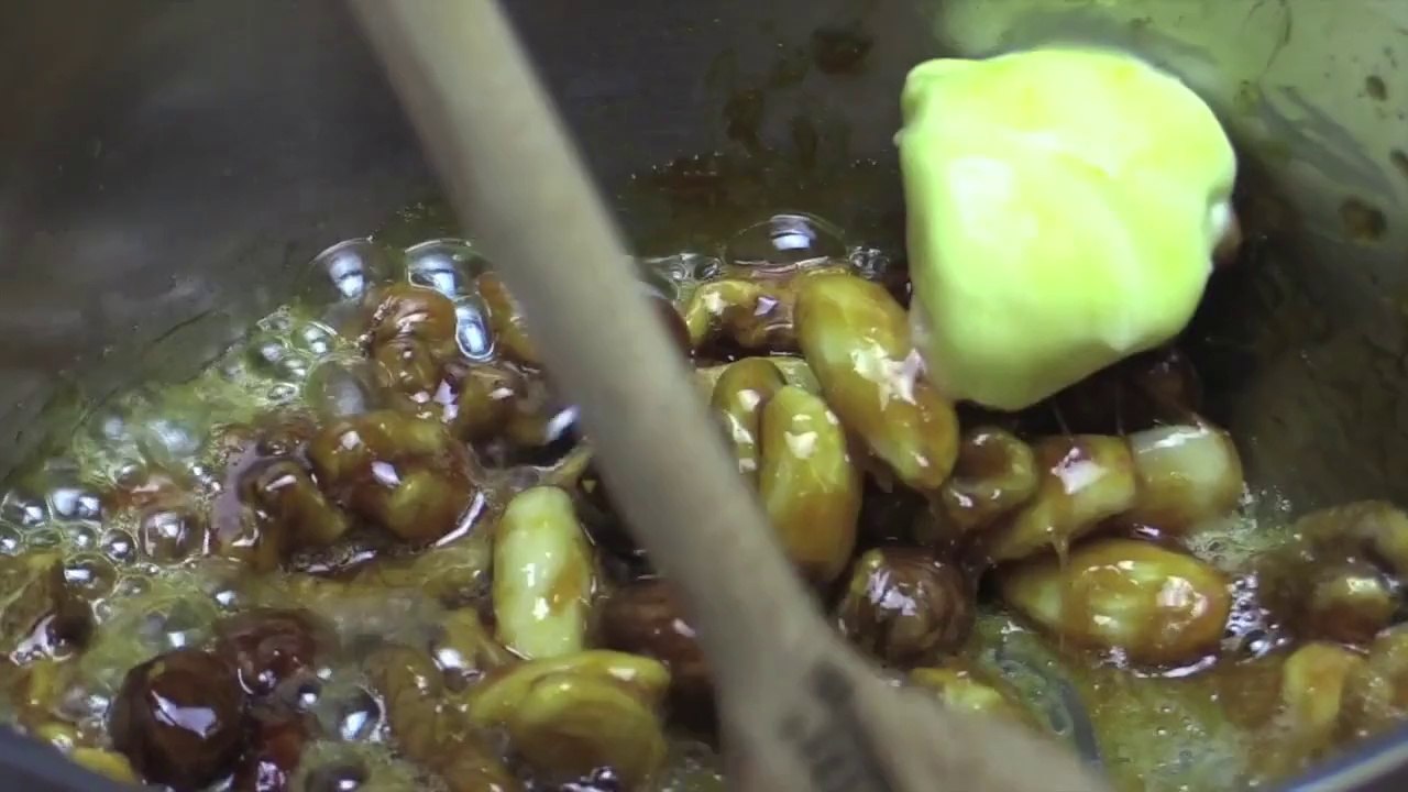 Recette de la mousse d’amandes aux fruits caram...