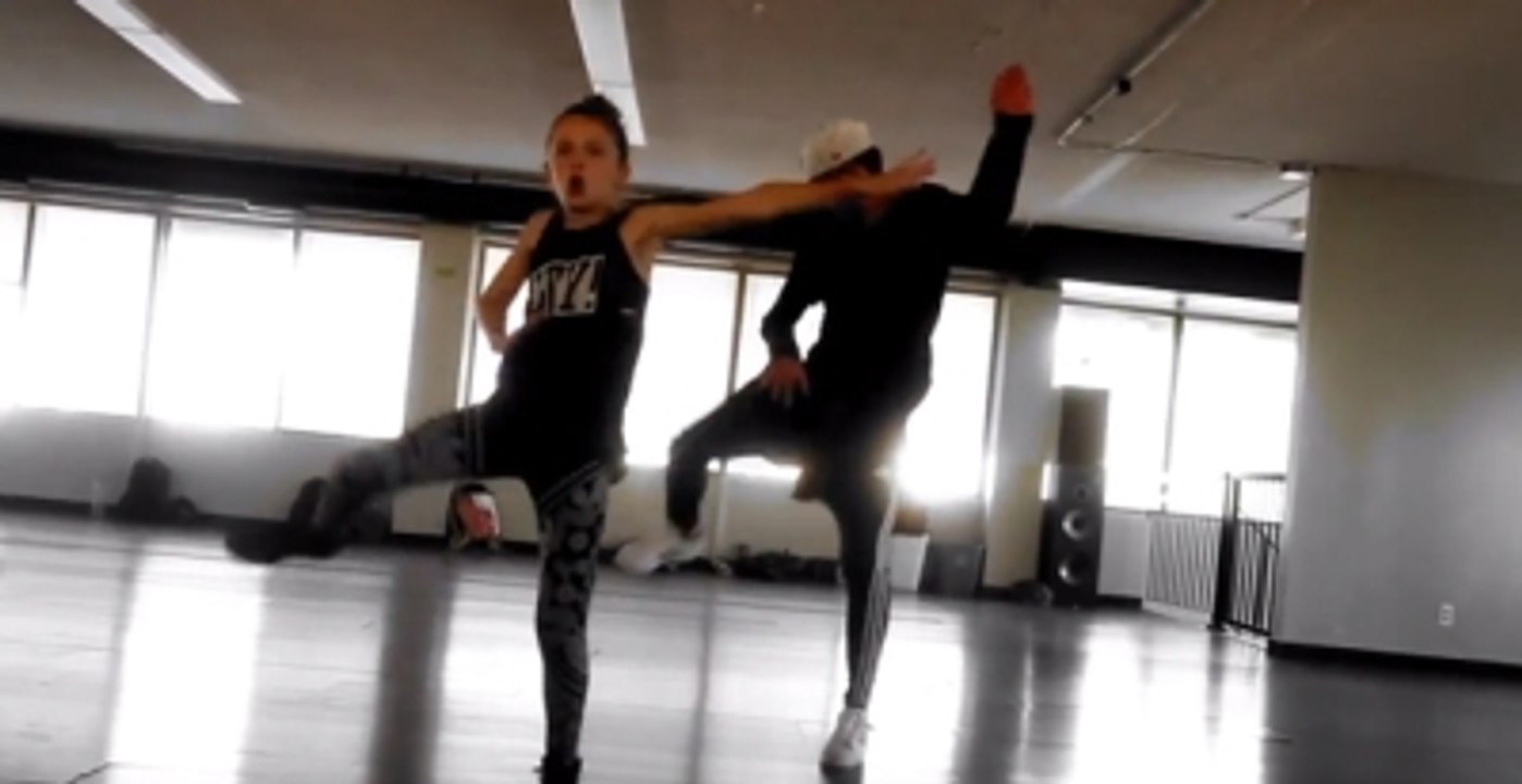 Küçük Kızın Anakonda Dansı Tam Not Aldı