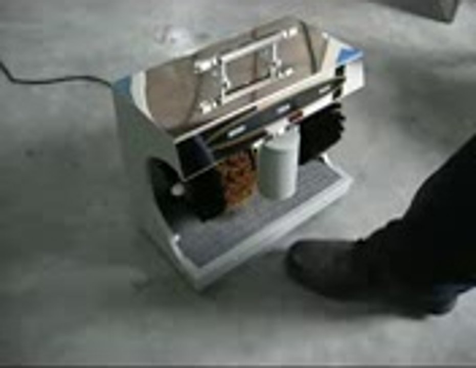 Shoe Polishing Machine Demo