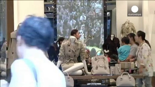 La 'revolución de los paraguas' en Hong Kong cierra los comercios en plena semana turística