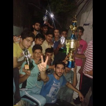 BUTT SONS CRICKET CLUB h.m awais butt nikakala turnamint win the final after v intrestung fight soooo