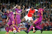Welbeck dá show e Arsenal goleia Galatasaray no Emirates