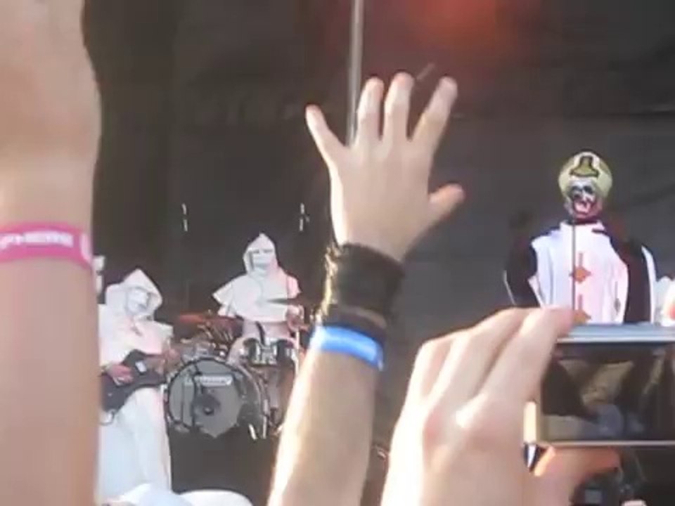 Ghost - Sonisphere Madrid - Masked Ball (Intro), Con Clavi Con Dio & Elizabeth