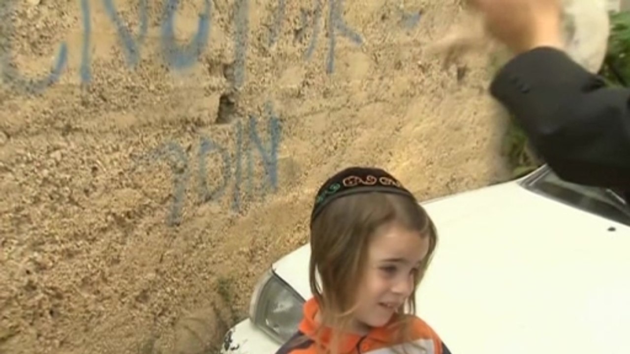 Ultra-Orthodox Jews perform traditional rituals ahead of Yom Kippur