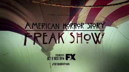 American Horror Story - Saison 4 - Le générique de "Freak Show"(Opening Credits)