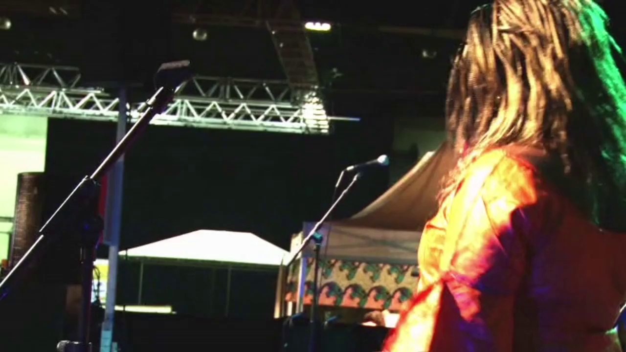 Le groupe Bakh Yaye clôture le festival Couleurs d'Afrique à Colomiers 2014