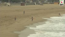 Donostia-San Sebastian: Surfistas en la playa de la Zurriola - Euskadi Surf TV
