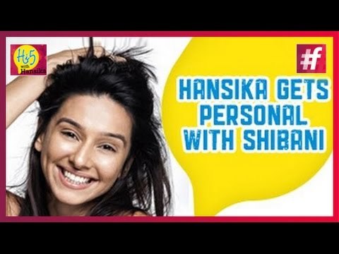 IPL Anchor Shibani Dandekar Answers Quick Hi5 Questions with Hansika