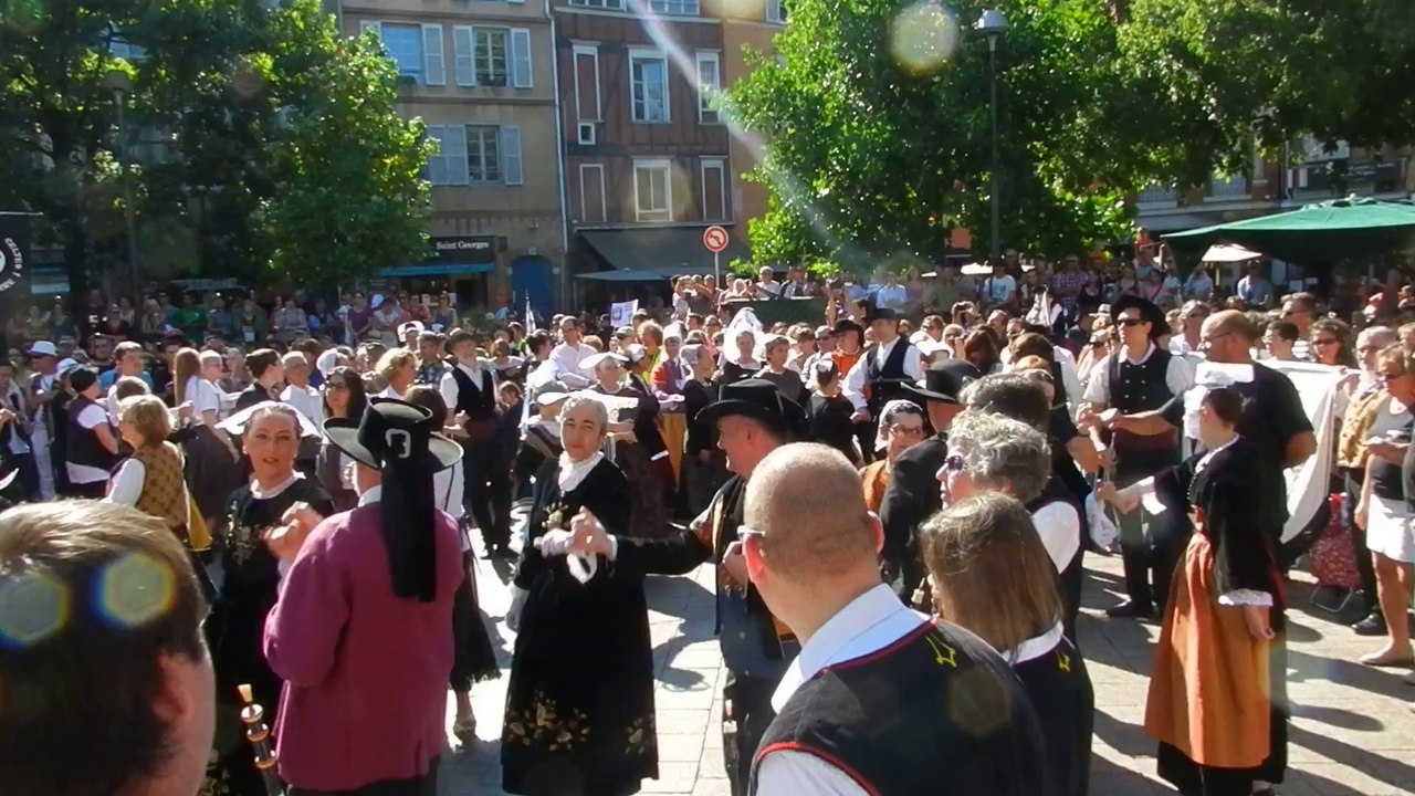 R.B.S.O. 2014 Toulouse avec "Bagad bro Tolosa"  "Un Os Dans la soupe" et les danseurs des Bretons du sud ouest et les Basques de toulouse