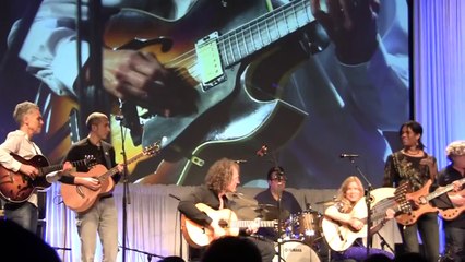 Victor Wooten w/Muriel Anderson - NAMM'13 (All-Star Guitar Night)