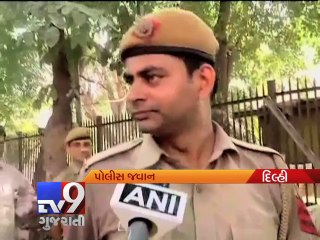 PM Modi cleans Delhi police station's environs, officials scramble to follow campaign  - Tv9