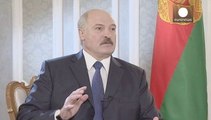 Лукашенко готов послать миротворческие войска на Украину
