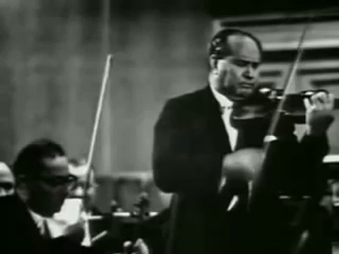 David Oistrakh plays Tchaikovsky Concerto (1st Mov.) Part 1