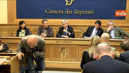 02-10-14 VENDOLA SONO CONFUSO DA PARTI IN COMMEDIA RECITATE DA RENZI g01_53