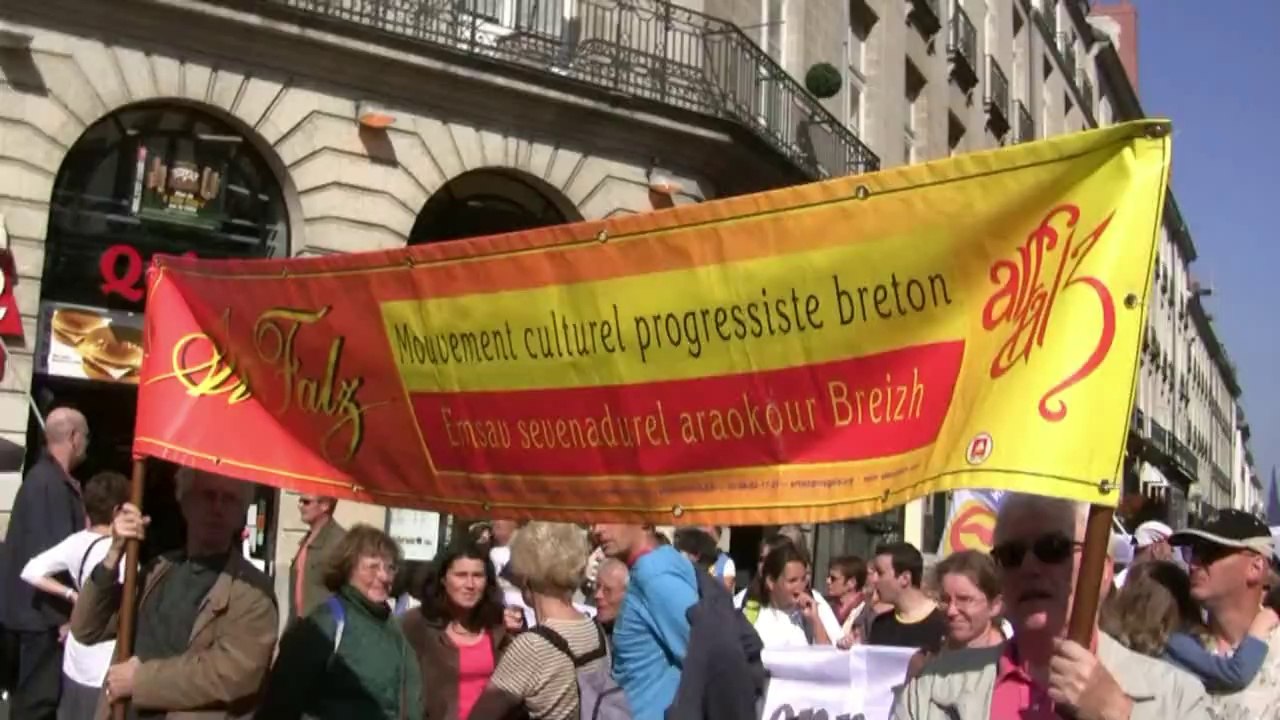 20/09/2008 à Nantes, manifestation pour la défense des pratiques amateurs et pour le retour de la Loire Atlantique en Bretagne.