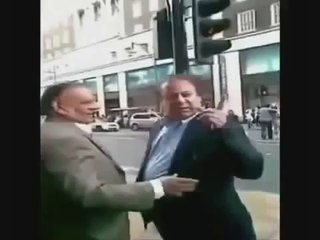 Slap on Nawaz Sharif face in UK