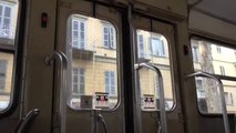 Femeture des portes d'une rame Tramway Série 2800 de la ligne 13/ de Turin