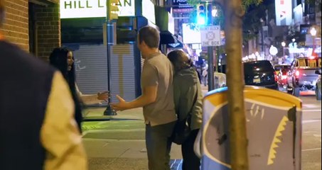 Vous n'aimeriez pas croiser une fille aussi dérangée en pleine nuit !