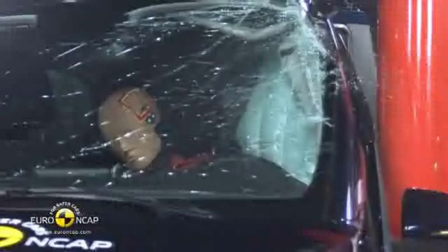 La Mercedes Classe V obtient cinq étoiles aux crash-tests Euro NCAP