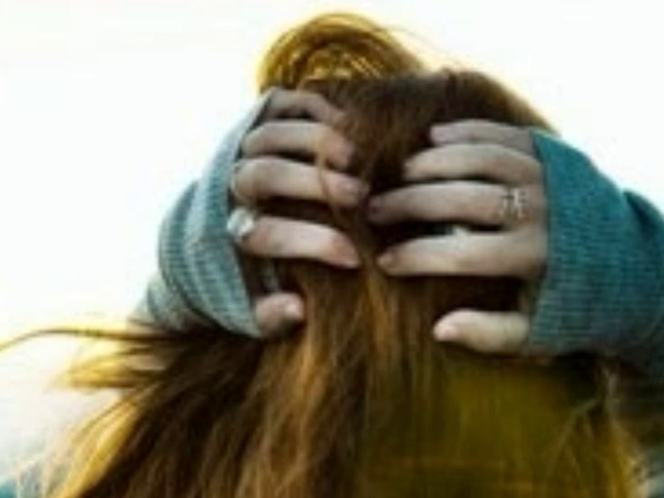 AzeR BülbüL İyİ DegiliM