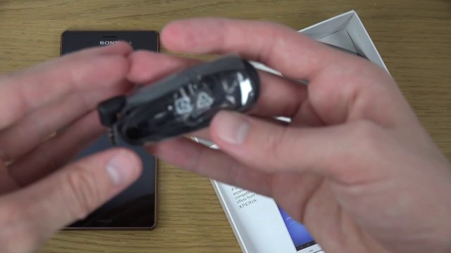 Sony Xperia Z3 - Unboxing (4K)