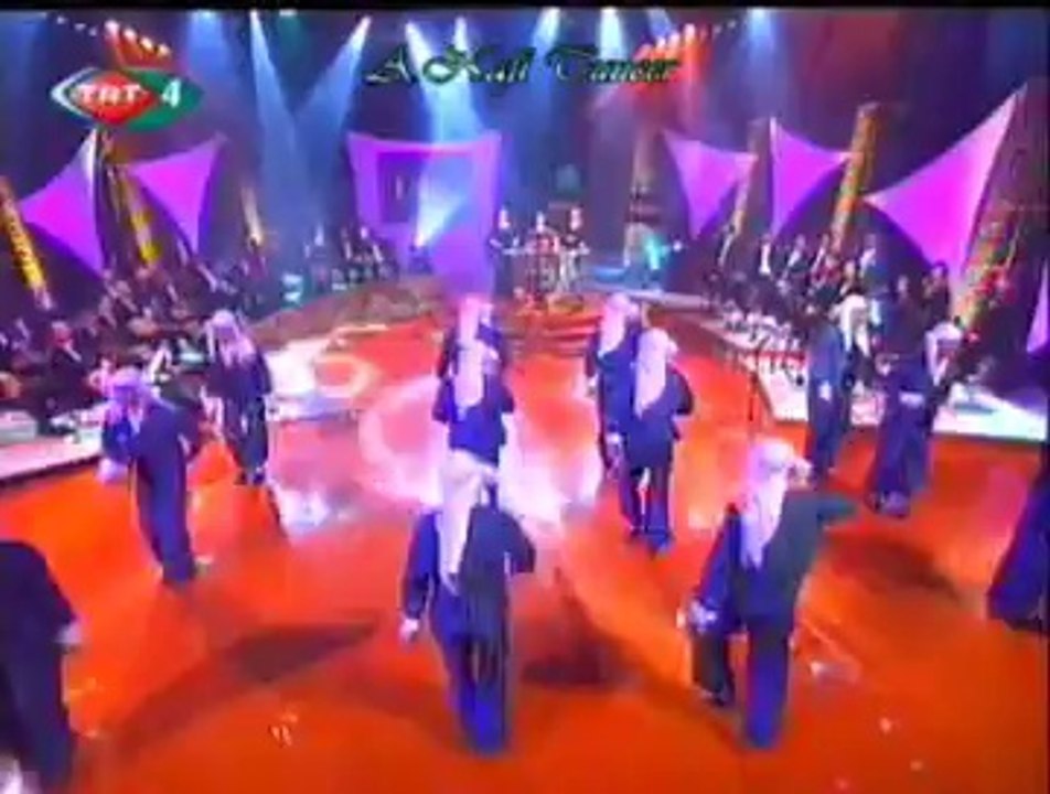 TUANA Dans Grubu *Bir Demet Halk Oyunu* (1)
